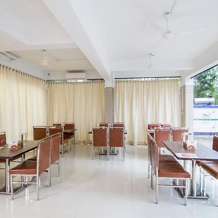 Fabhotel Limestone Aura Hyderabad Eksteriør billede