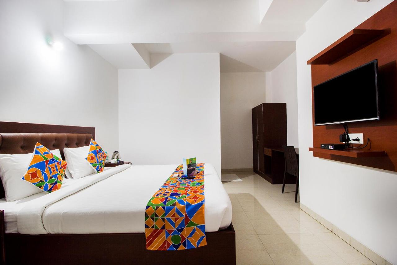Fabhotel Limestone Aura Hyderabad Eksteriør billede